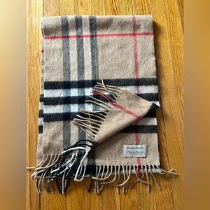 Burberry classic plaid print cashmere scarf